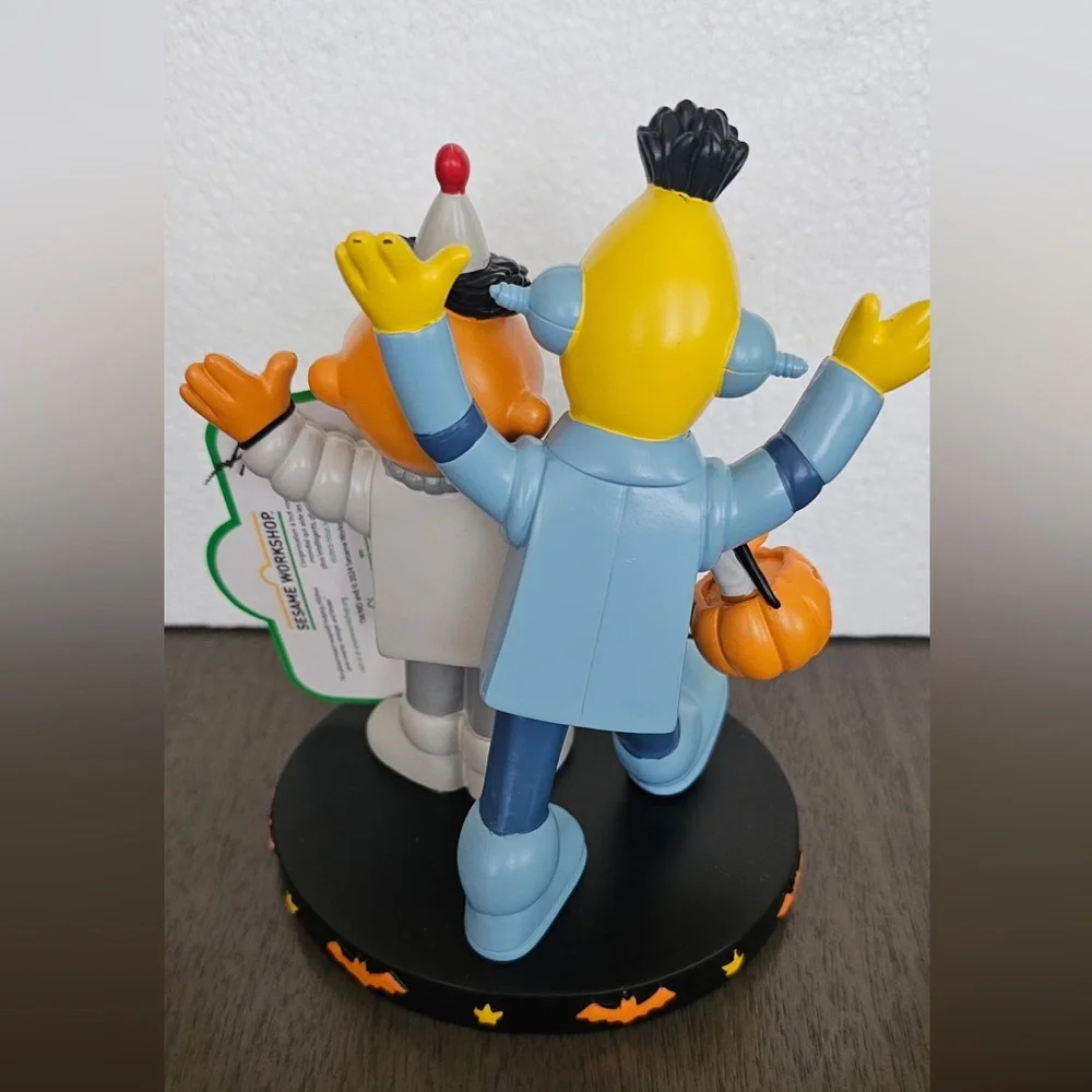 2 Sesame Workshop Halloween Inspired Figures: Burt & Ernie Pirates and Robots